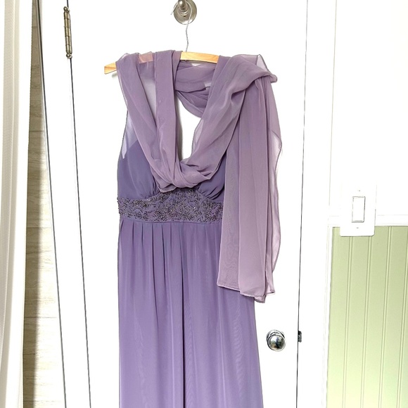 Evening Gown by Oblique  with beaded midriff Size 8 - Picture 8 of 9